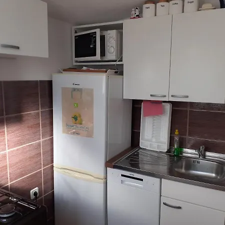 Apartman Vir-miljkovica Apartment *