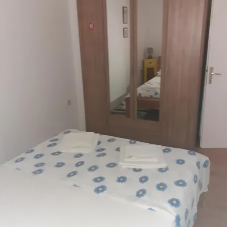 Apartment Apartman Vir-miljkovica