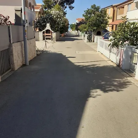 Apartment Apartman Vir-miljkovica